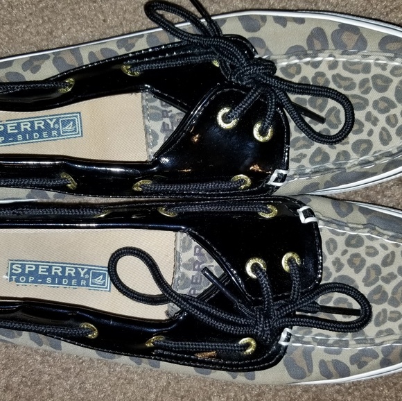 Leopard Sperrys - Picture 1 of 2